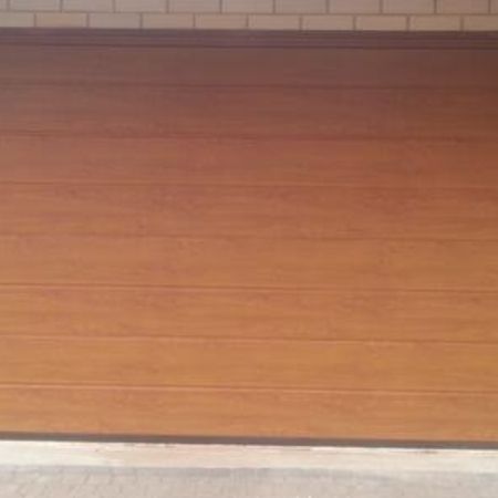 Lieferung und Montage der Garage