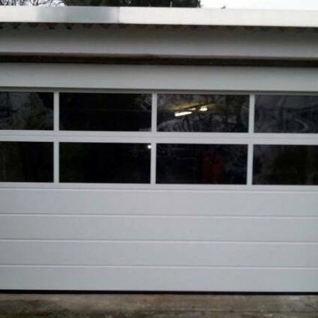 Lieferung und Montage der Garage
