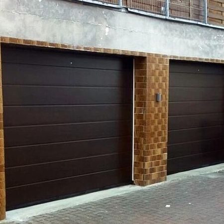 Lieferung und Montage der Garage
