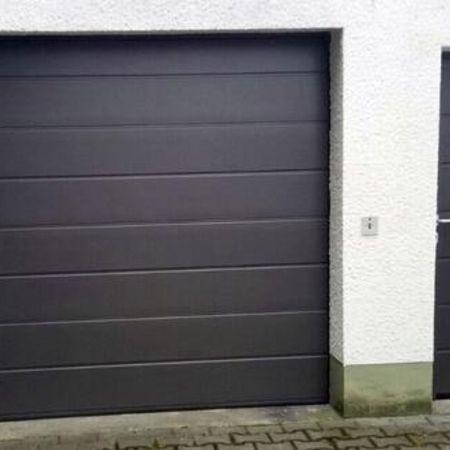 Lieferung und Montage der Garage