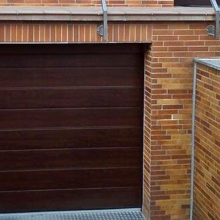 Lieferung und Montage der Garage