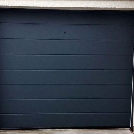 Lieferung und Montage der Garage